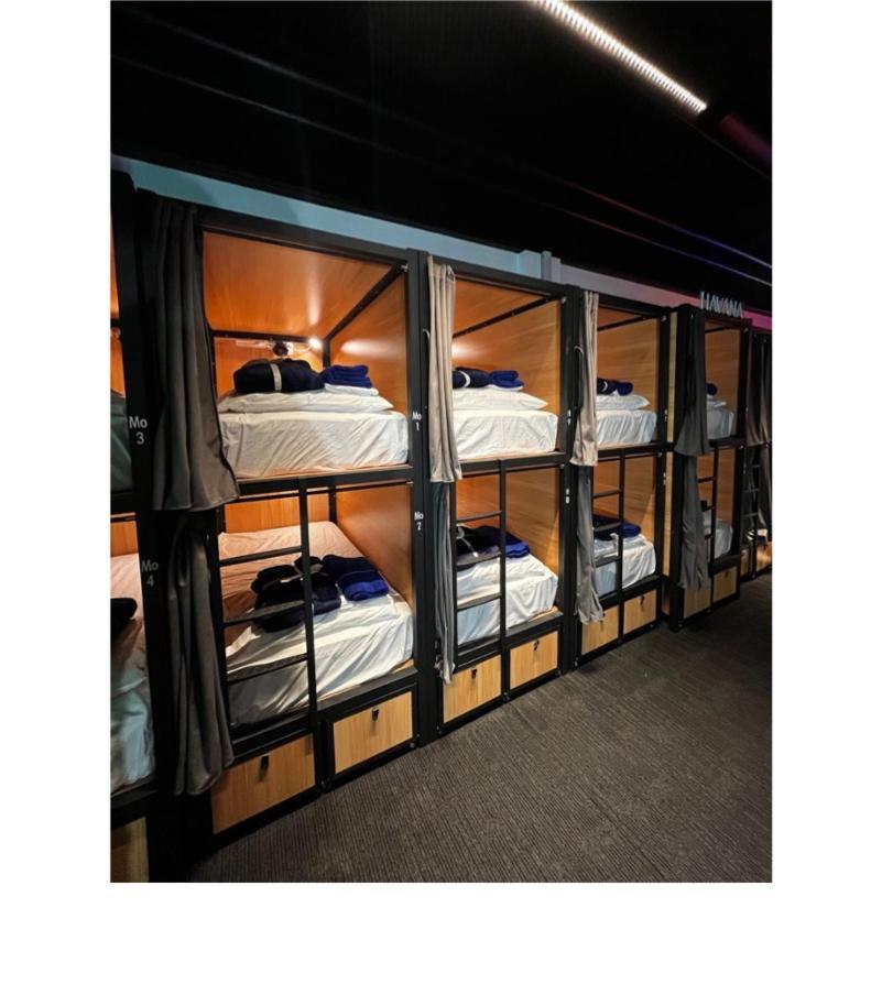גולד קוסט Capsuleaccom Hostel מראה חיצוני תמונה